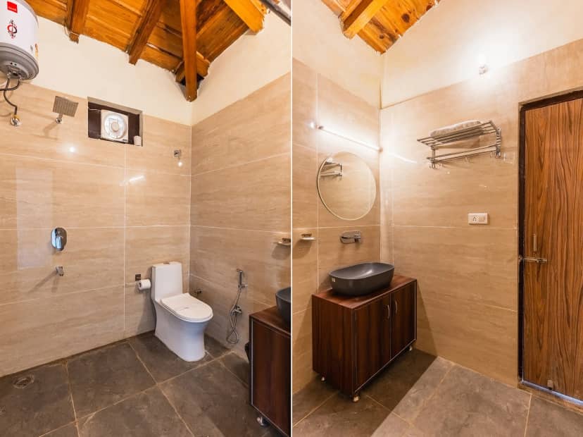 The Raikwal's Hotel & Restaurant Washroom