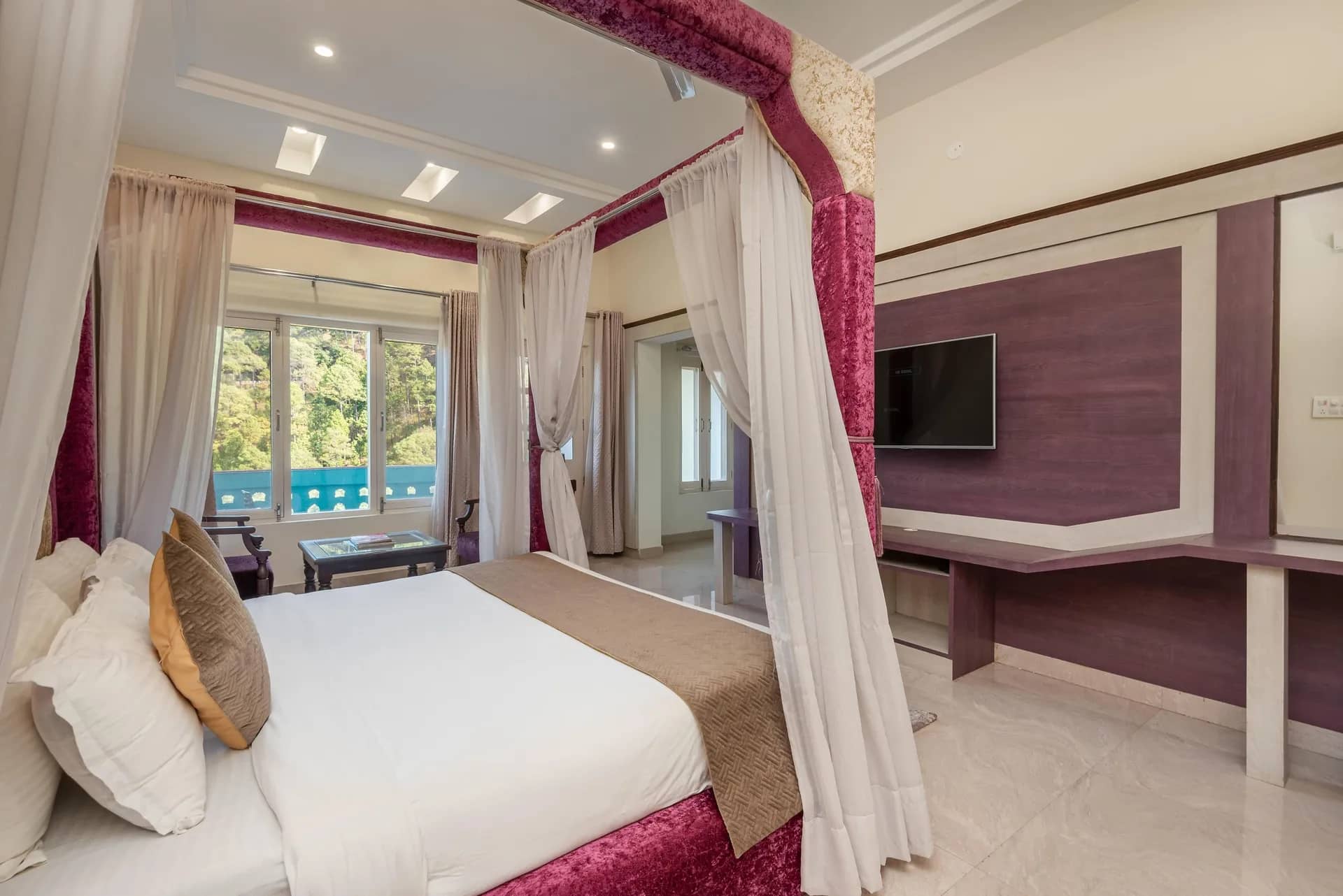 Honeymoon Suite