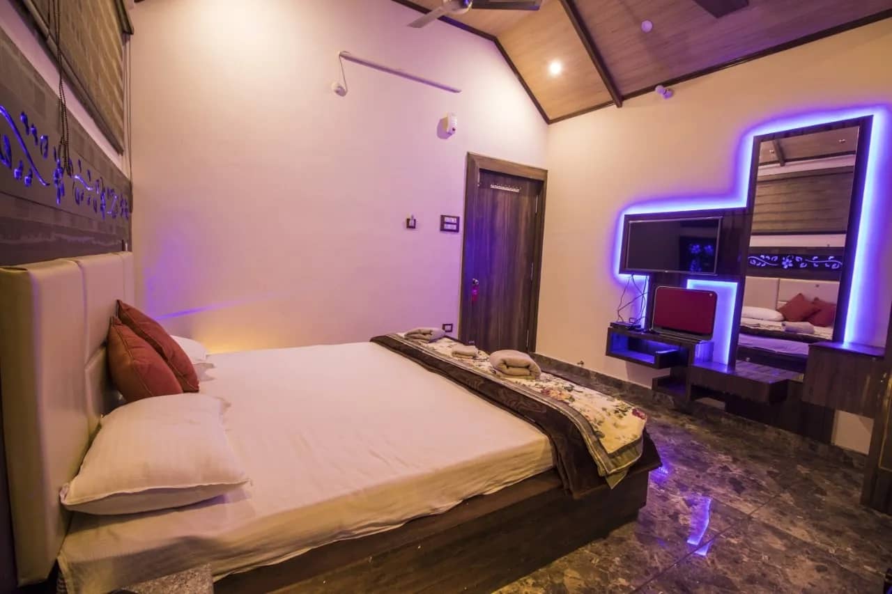 Super Deluxe Room