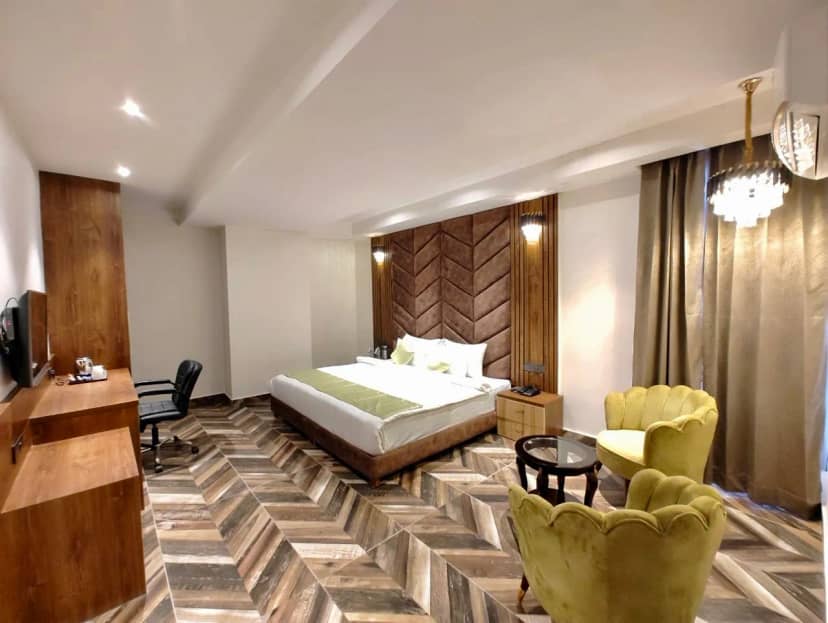 DLS Grand Luxotica Room