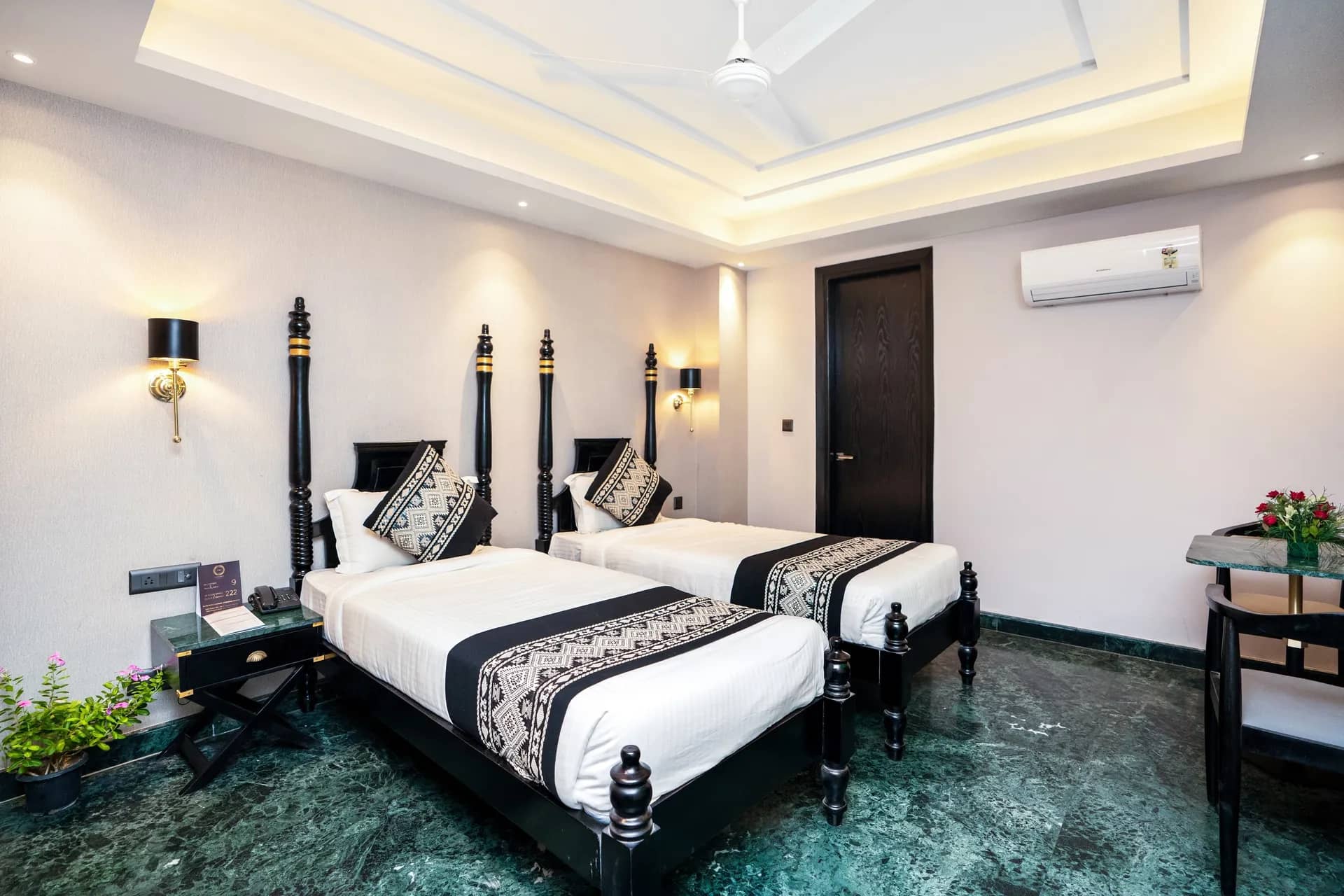 Deluxe Twin Room