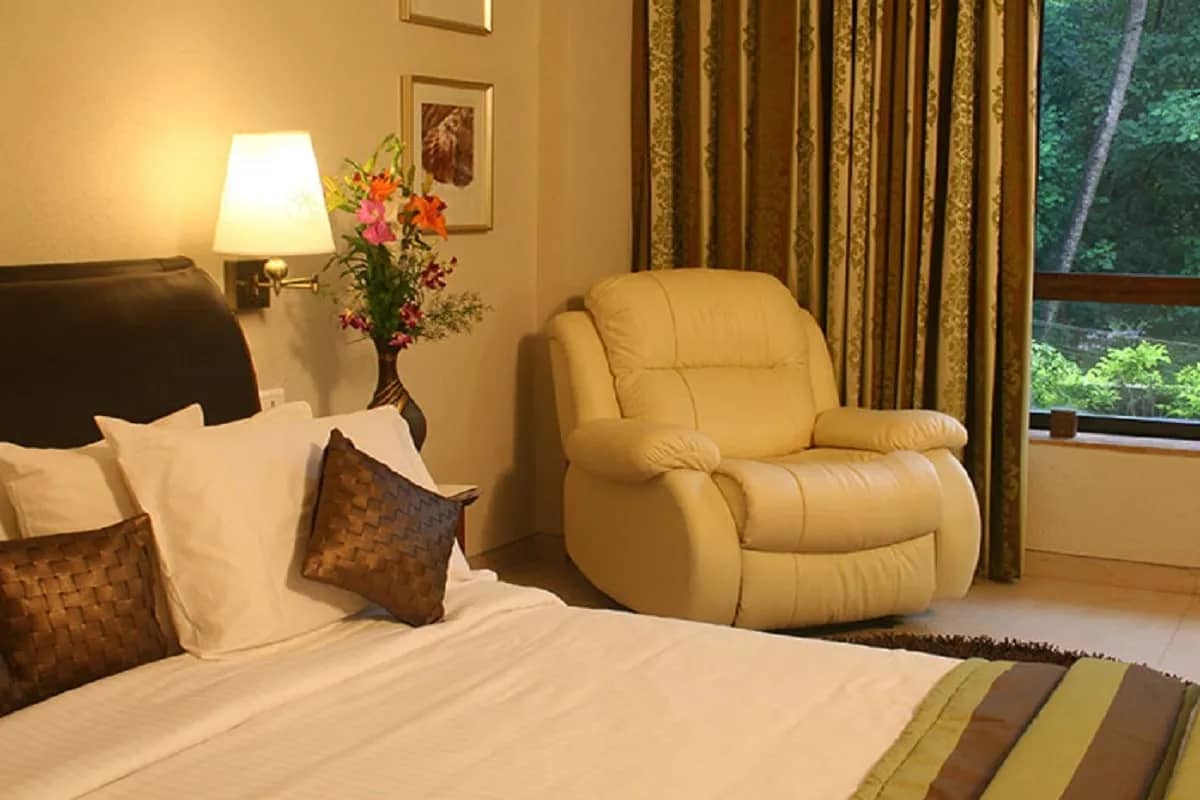 Neelam the Glitz Room