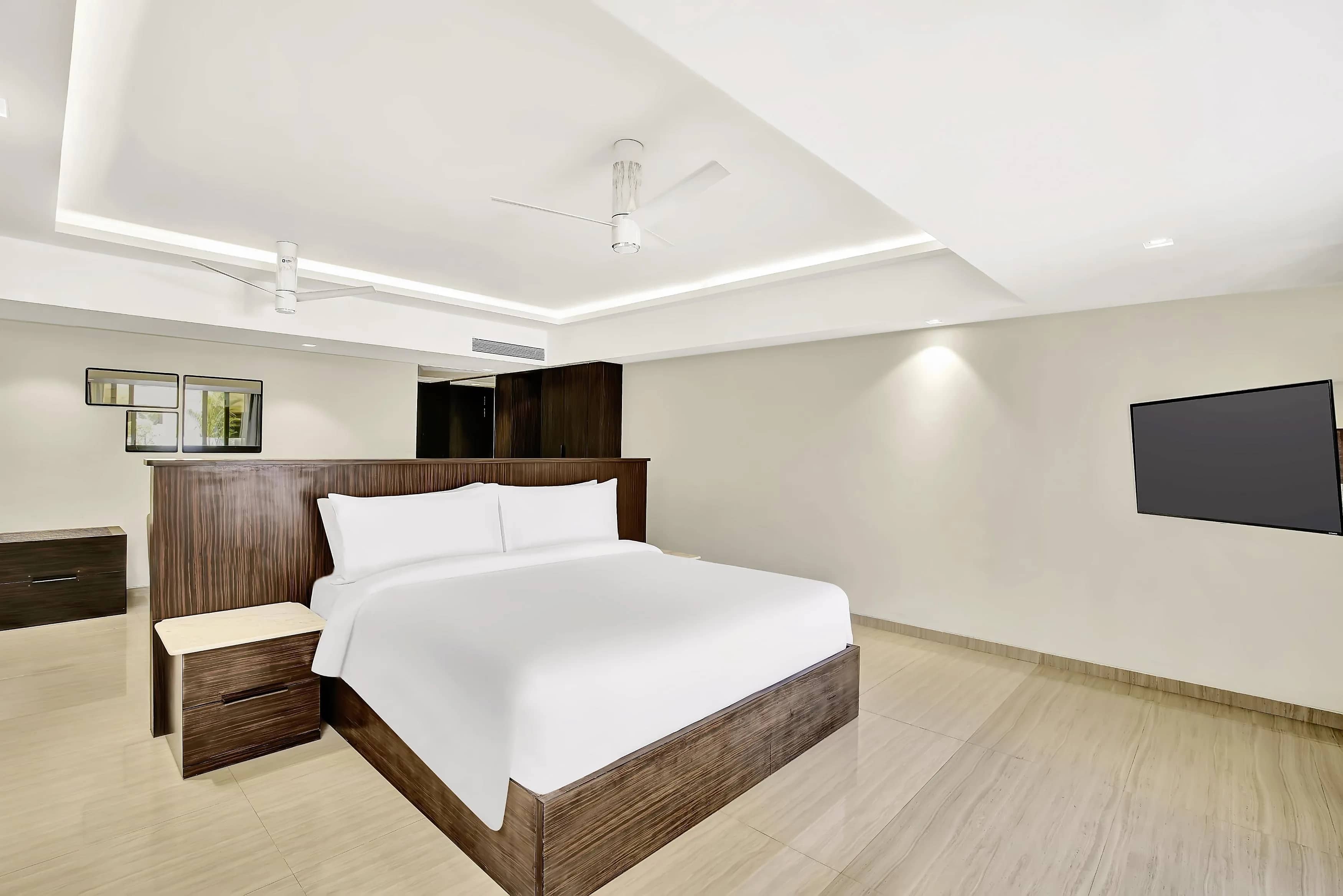 Junior Suite - Pool View