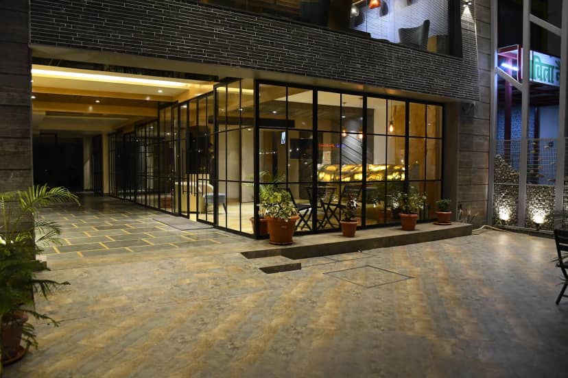 DLS Hotel Arihant Outdoors