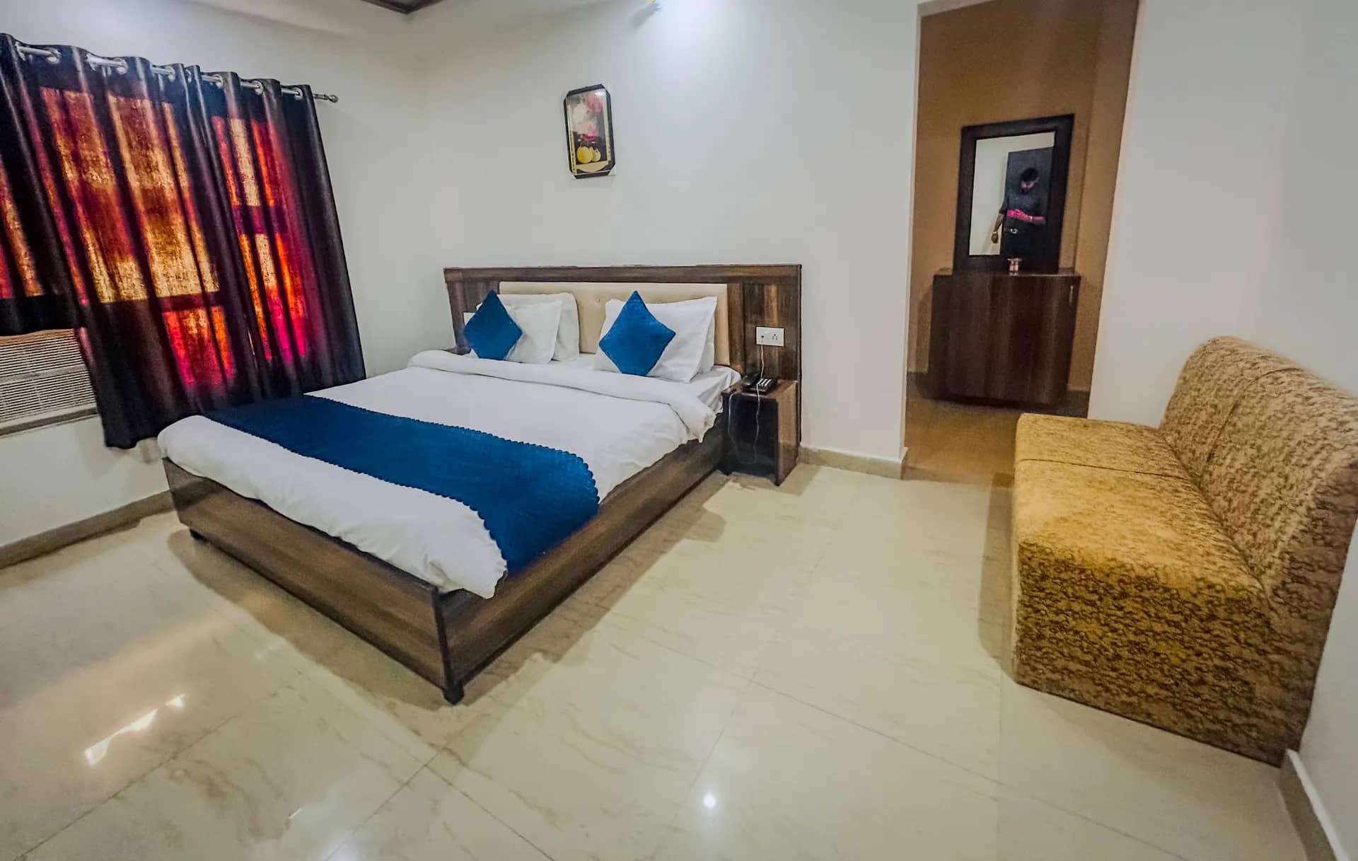 ROYAL CENTRAL HARIDWAR Room
