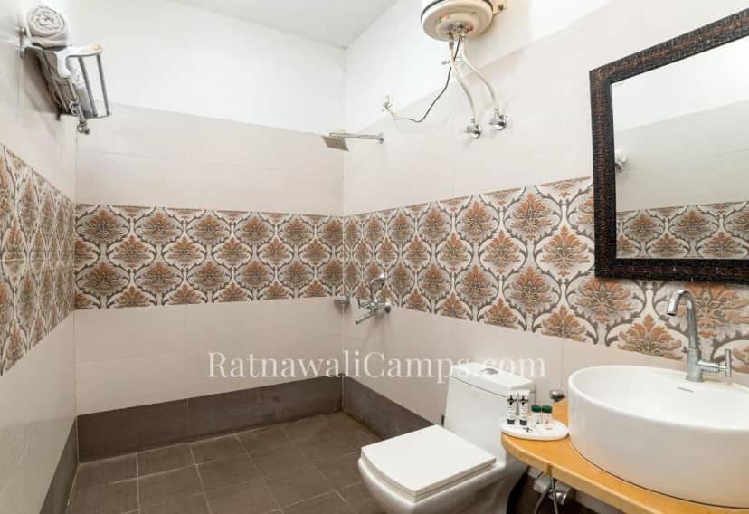 Foxoso Desert Luxury Camps Bathroom