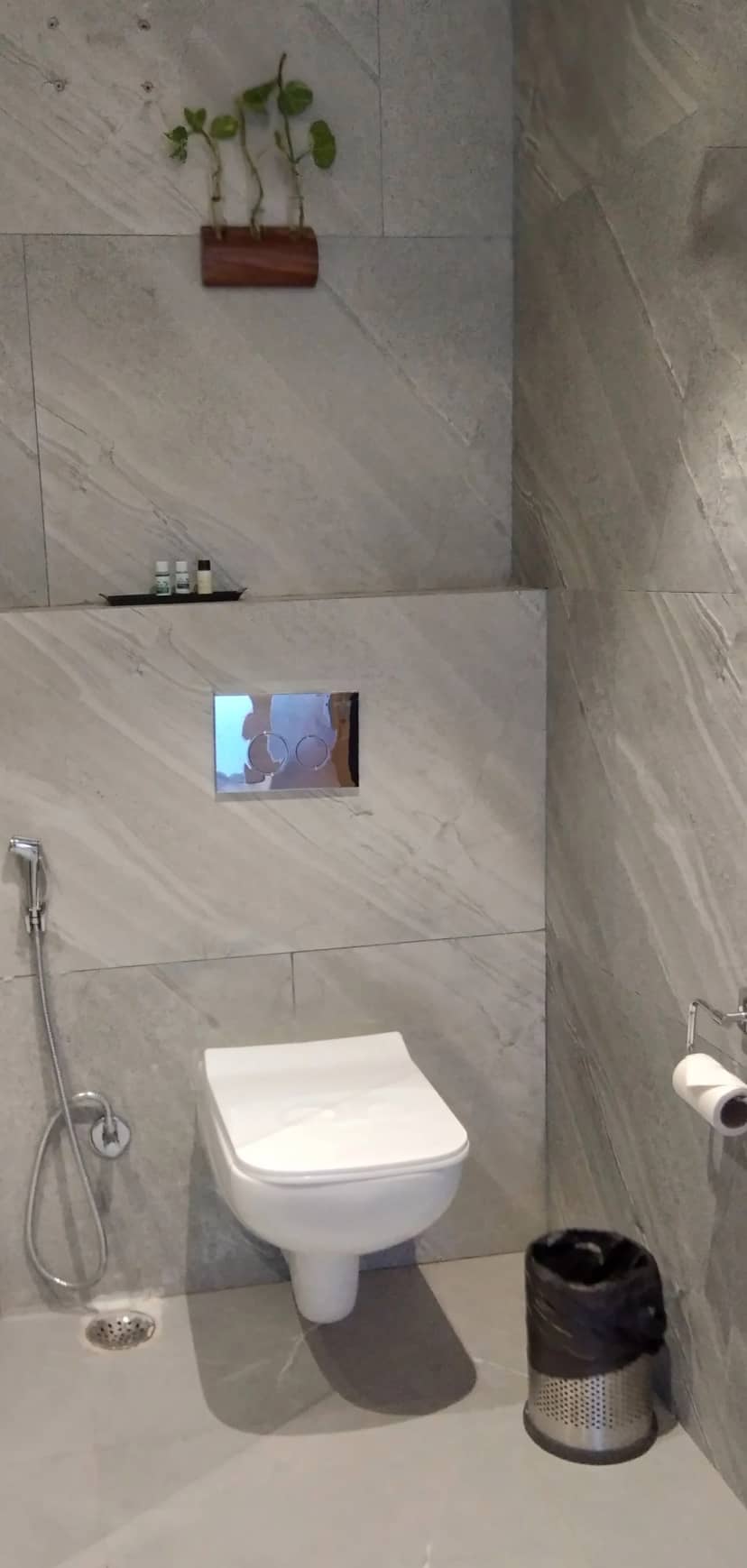 Iris Lite Washroom