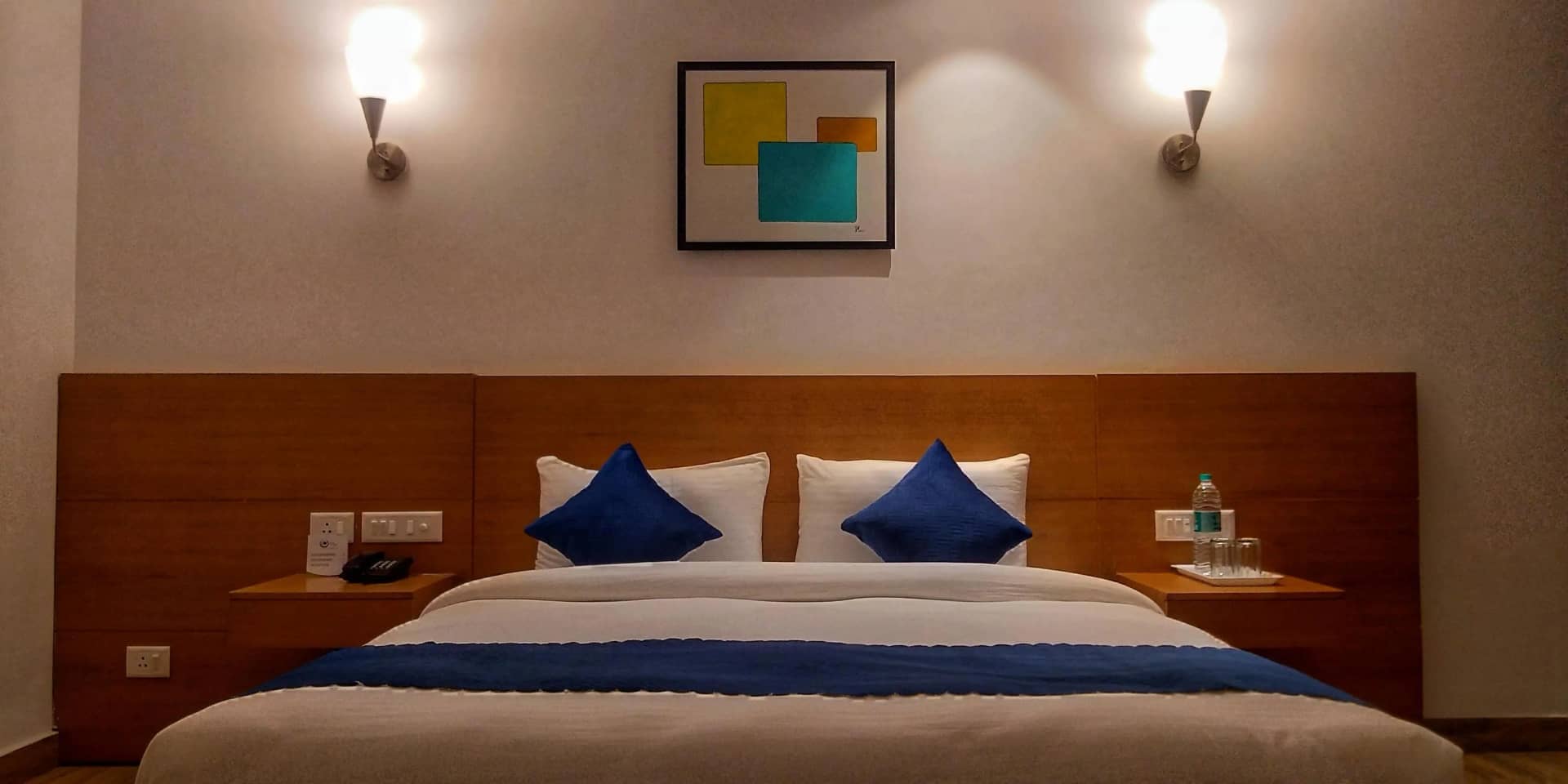 Iris Lite Room