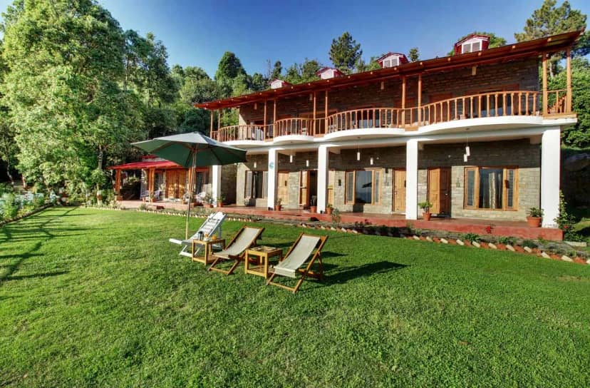 Hotel Chevron Mountain Villa Facade