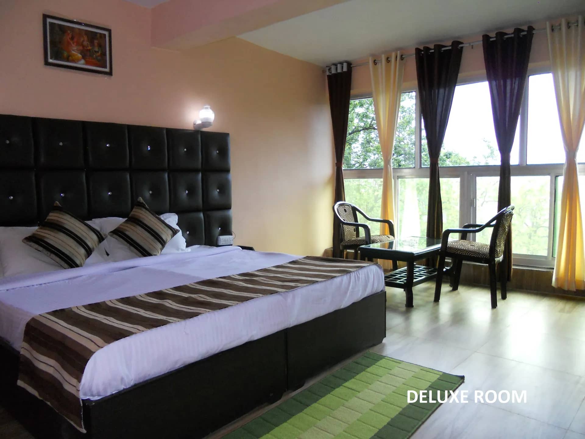 Nature's Valley Resort Room