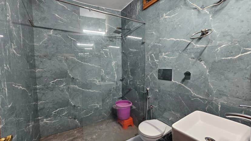 Nature's Valley Resort Washroom