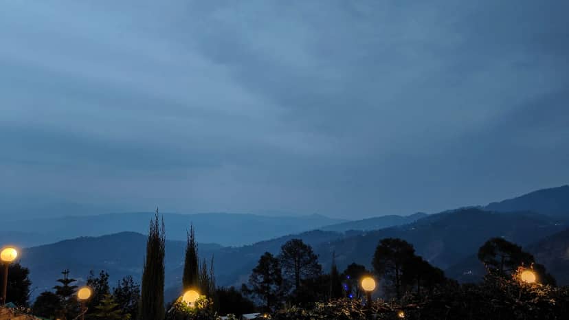 SUNITA HIMALAYAN PARADISE Outdoors