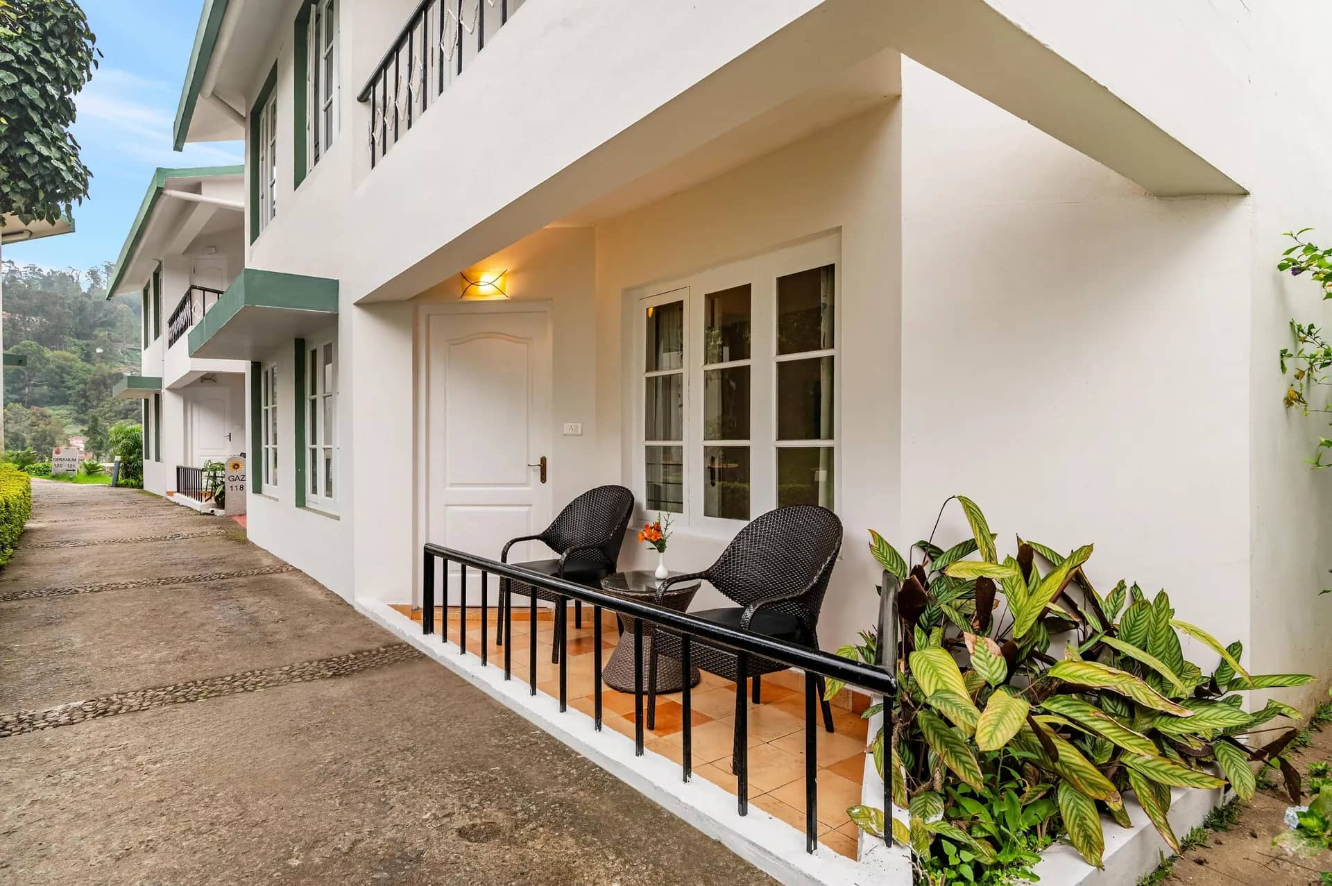 2 Bedroom Suite with Balcony and Garden View
