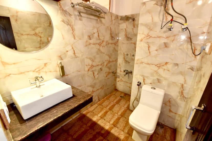 DLS Hotel Devlok Washroom