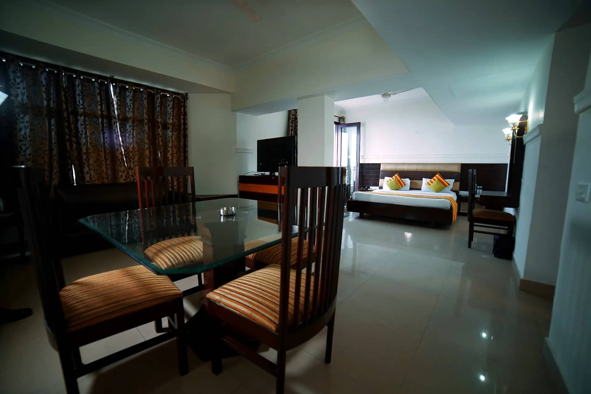 DLS Hotel Pearl Room