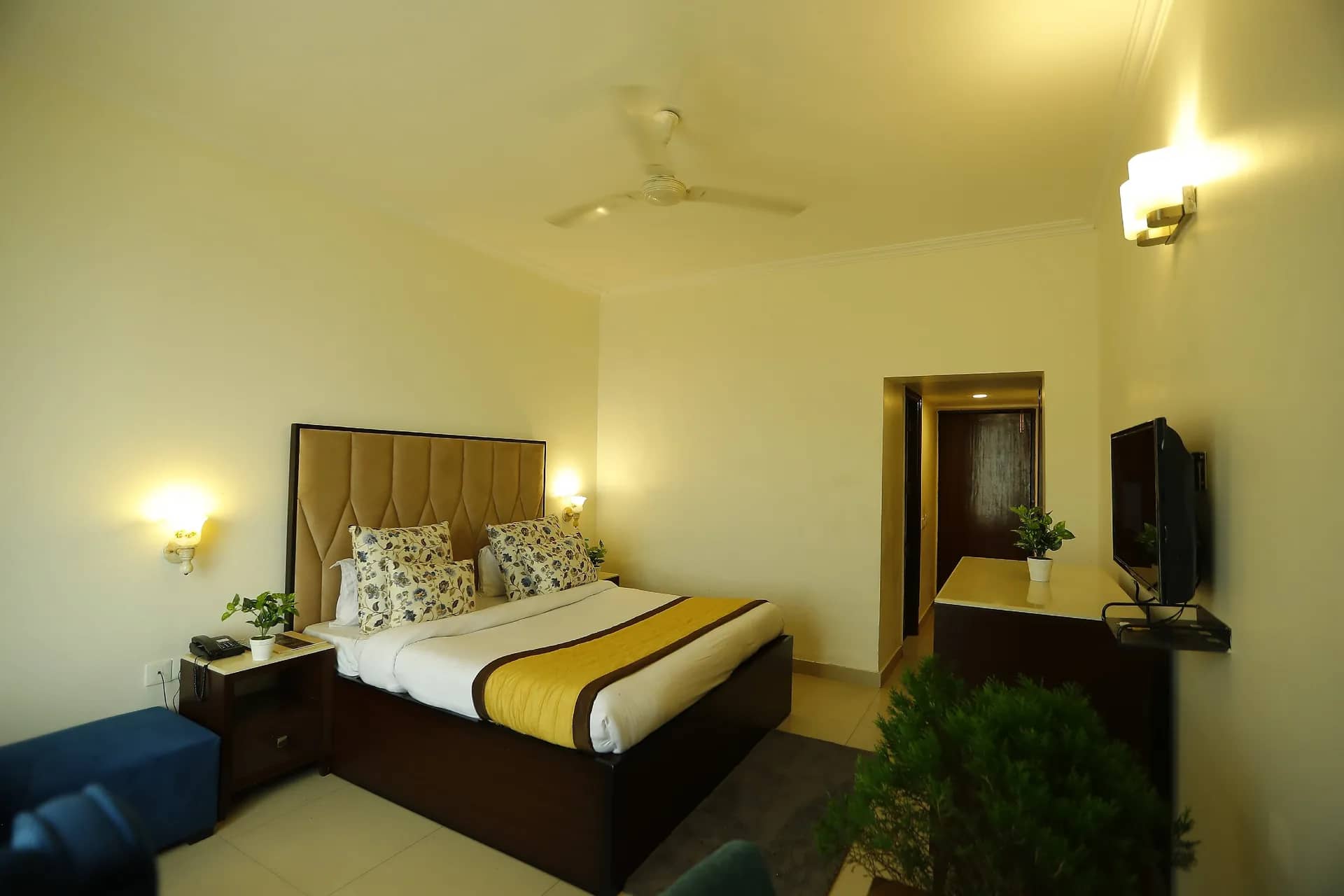 Premium Room With valley and mountain view