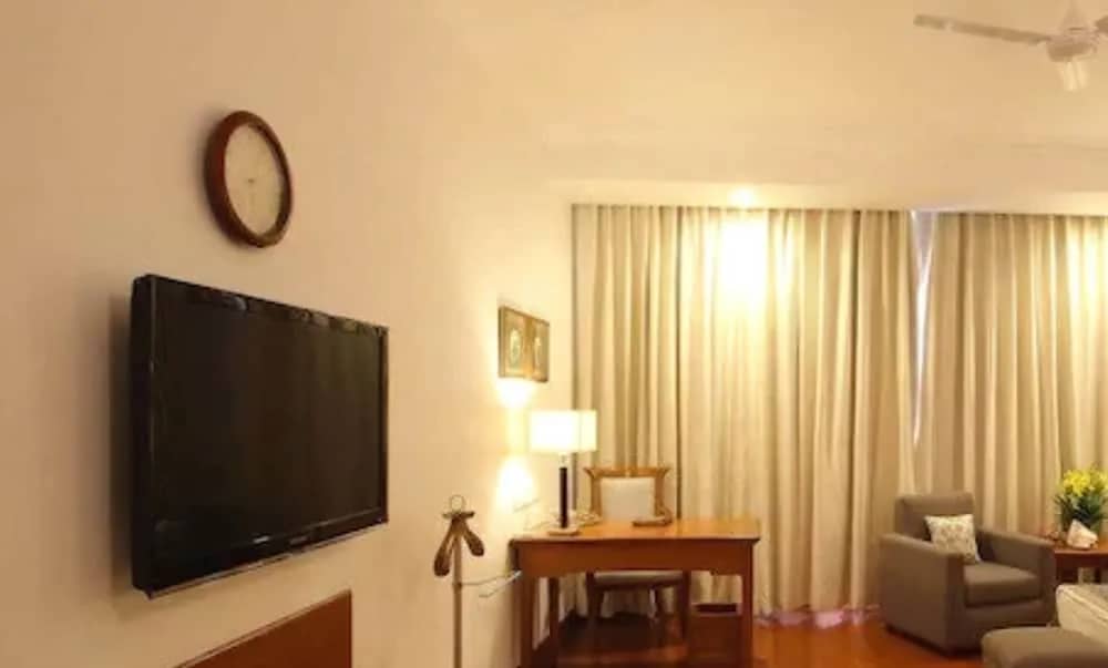 Executive Suite(Residency Tower)