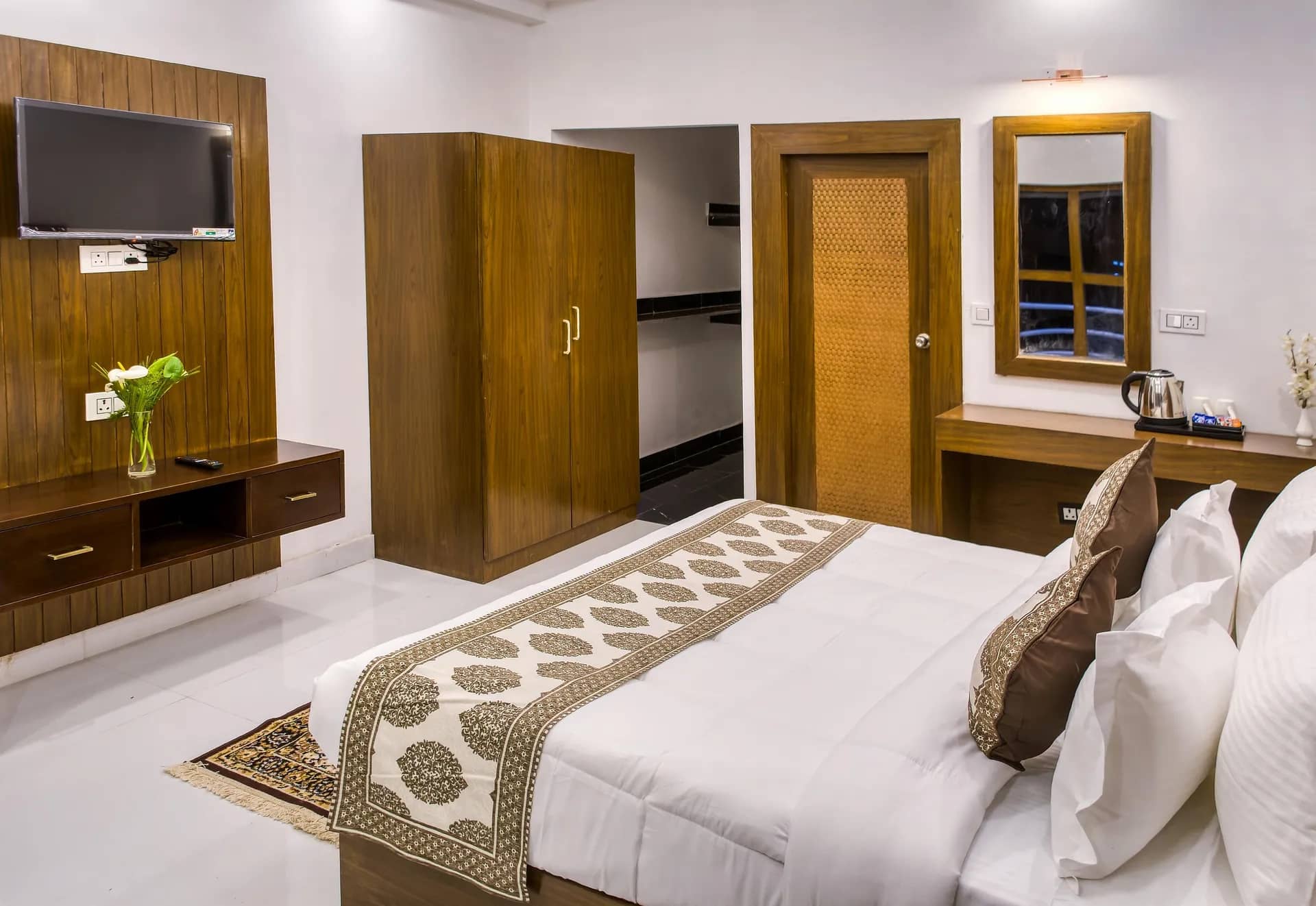 Premium Valley View Room With Balcony