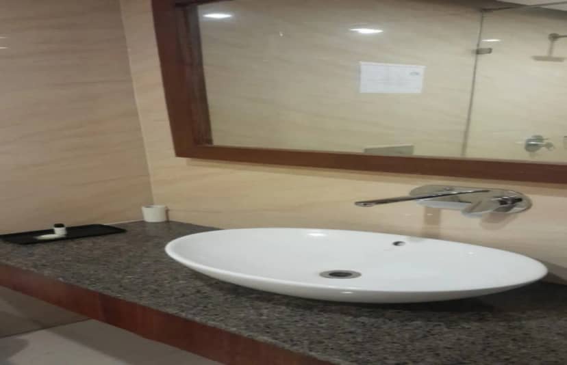 Shivalik Hills Mussoorie Washroom