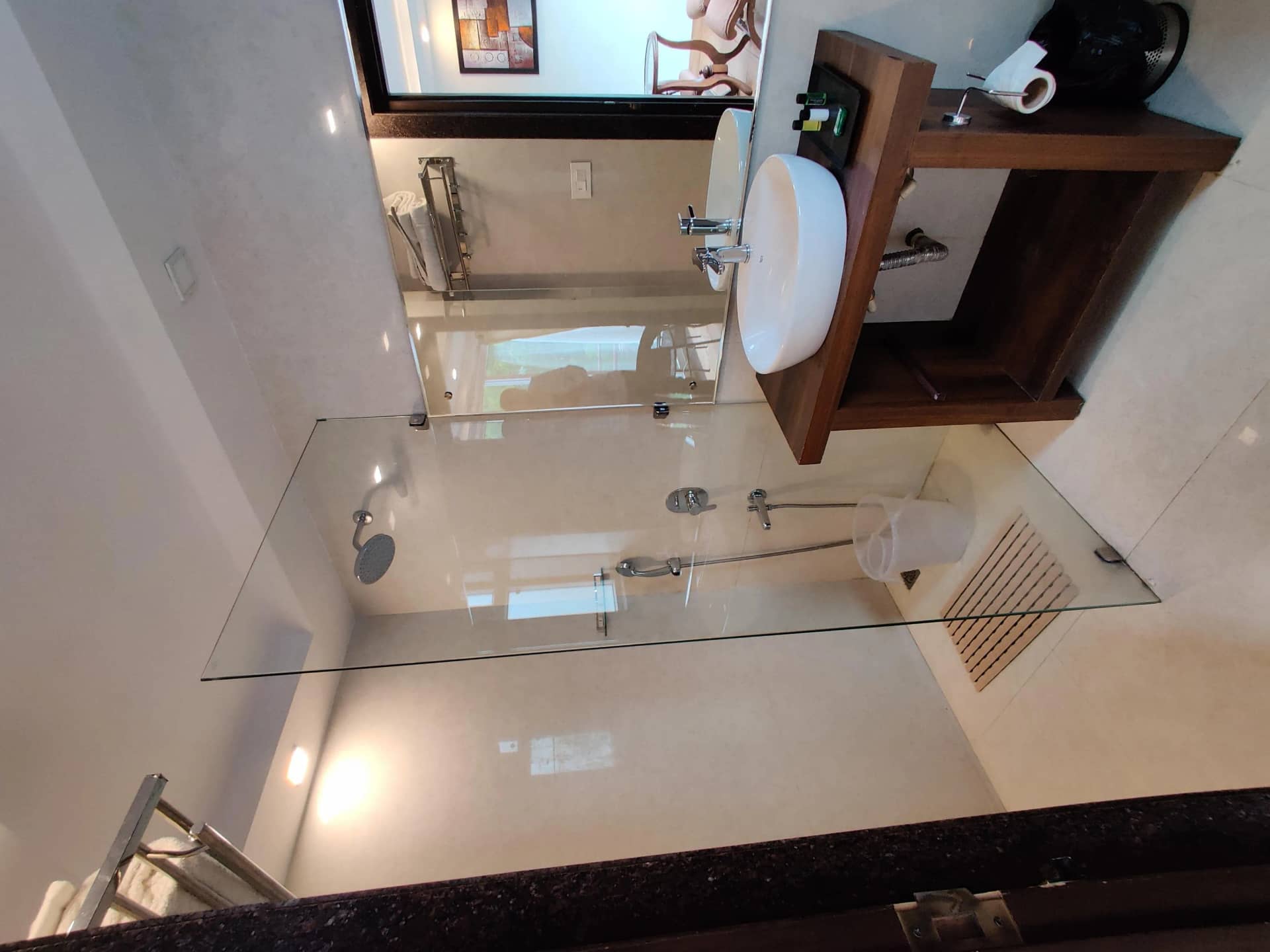 La Niwasa by Shivraj Room