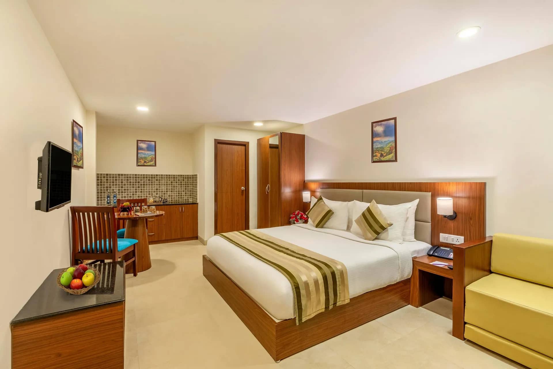 Valley View Premier Room