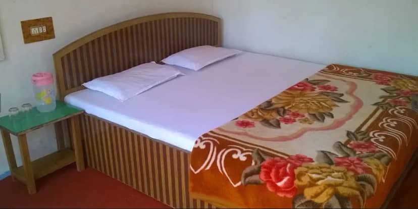 Friends Guesthouse Pahalgam Entrance