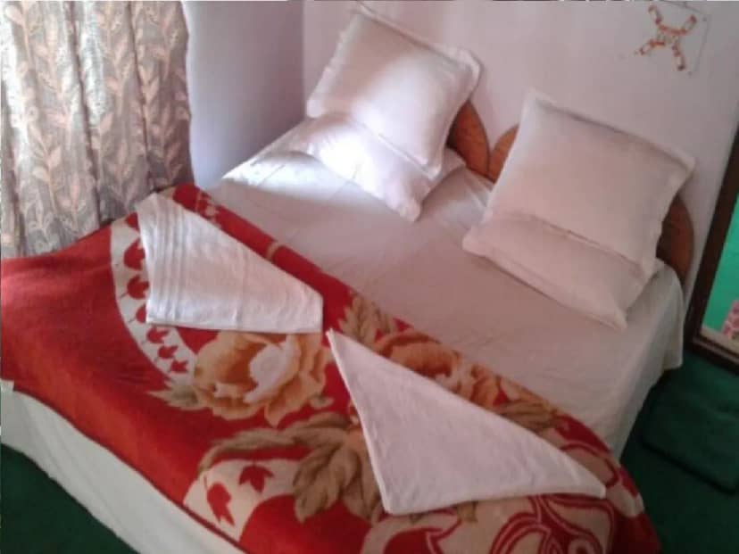 Friends Guesthouse Pahalgam Room