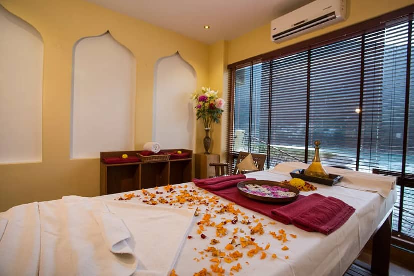 Divine Resorts & Spa Spa