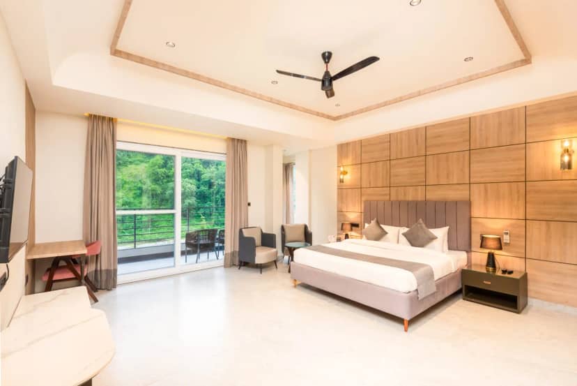 DLS Divine Resort and Spa Room