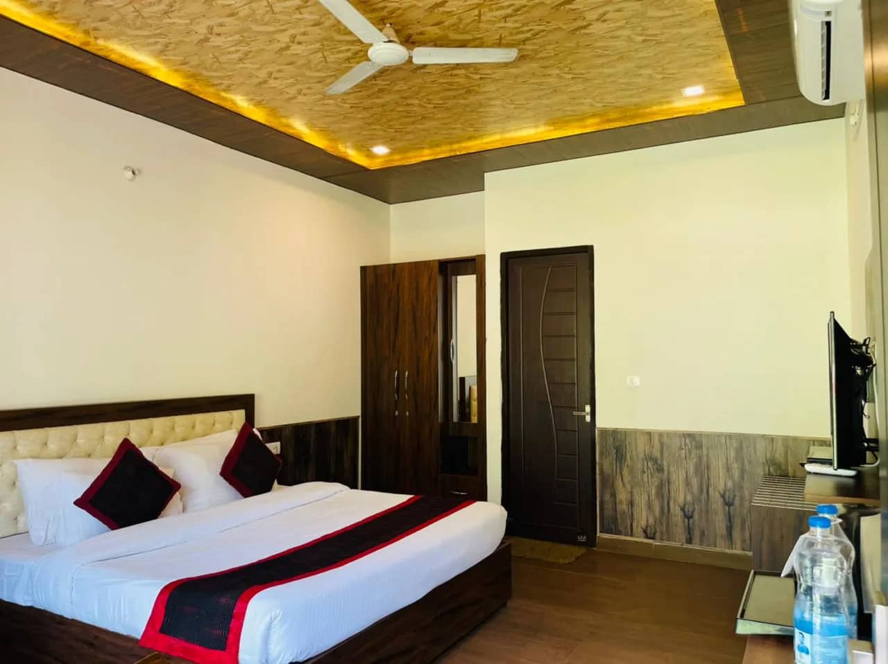 Luxury Cottage - Holidays Selections