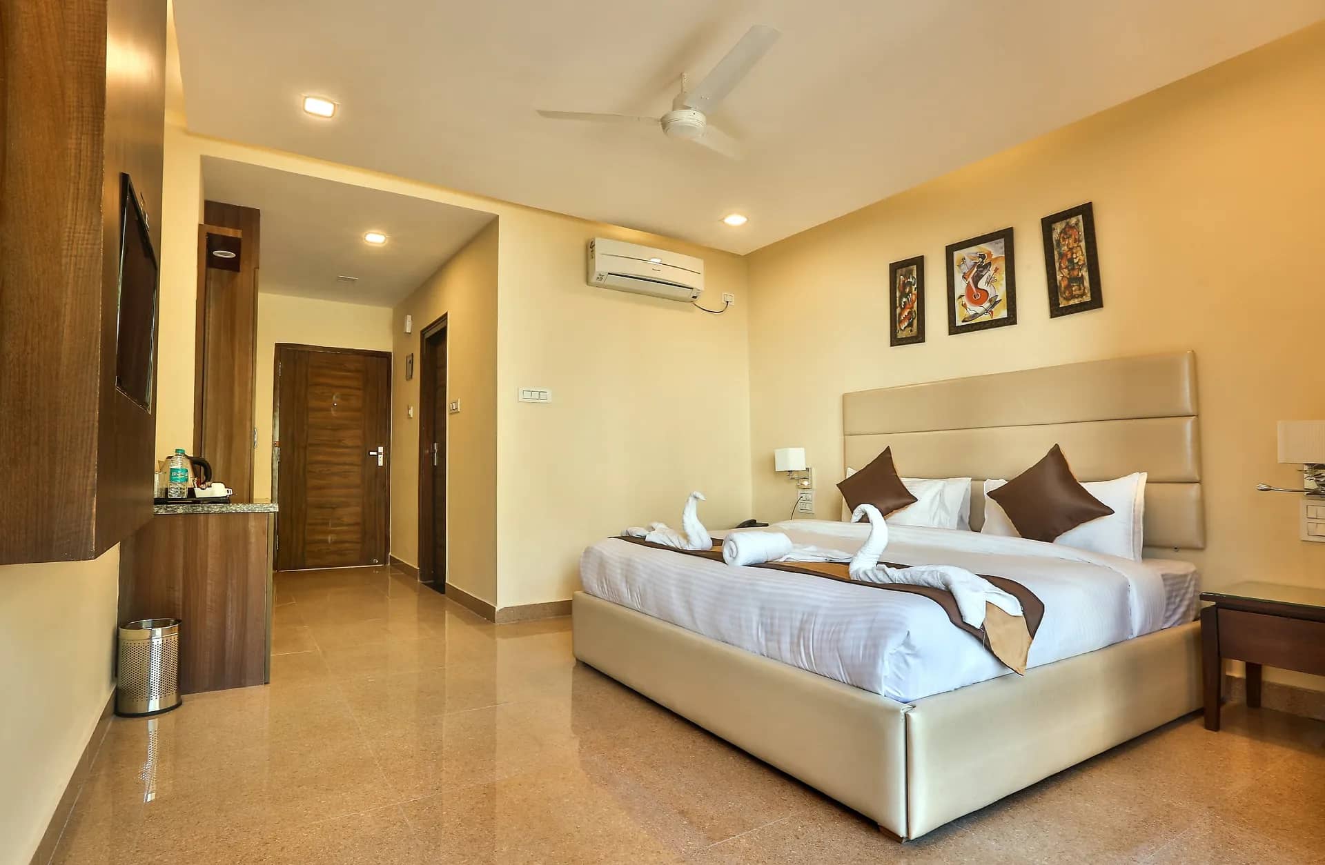 Super Deluxe Room