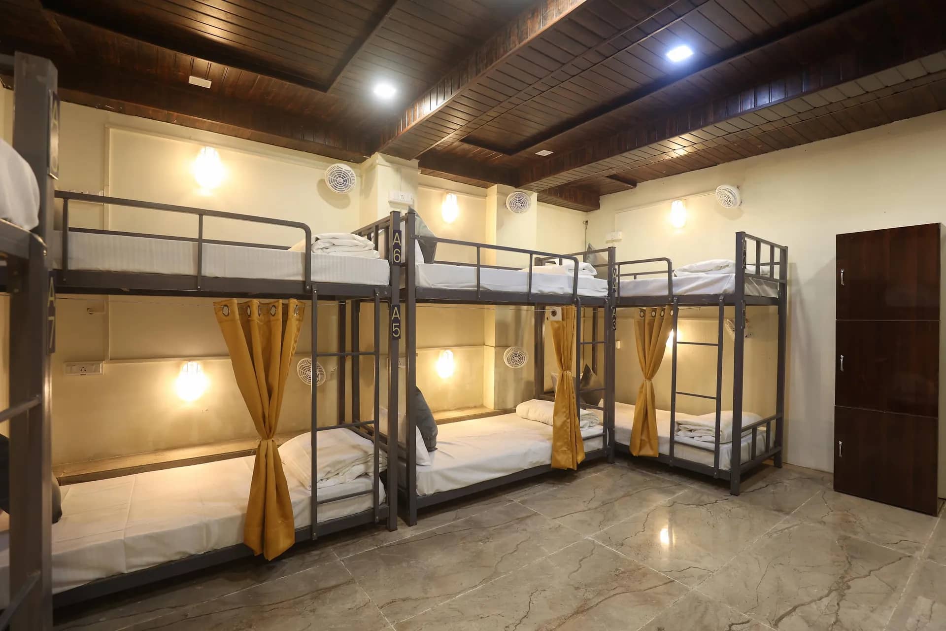 Dormitory Bed ( 8 Bed mixed dormitory )
