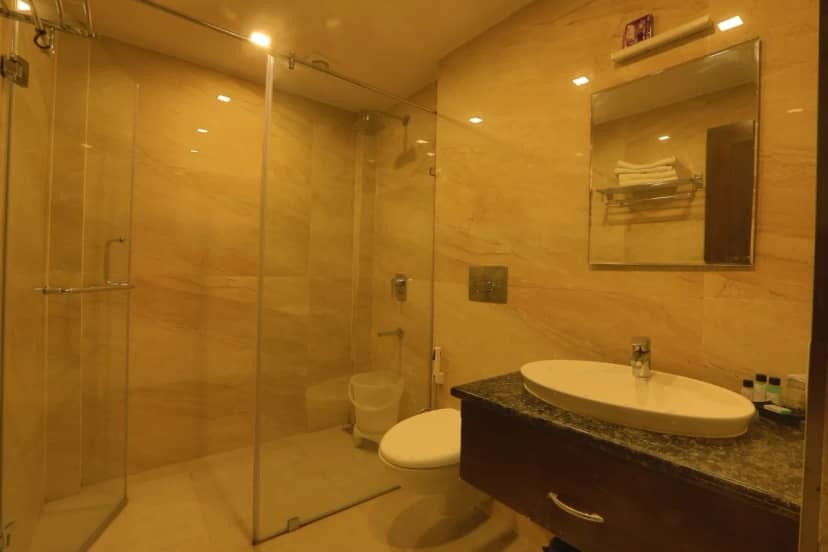 Qsainas S.K Regency Washroom