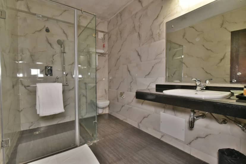 DLS Hillcrest Resort Washroom