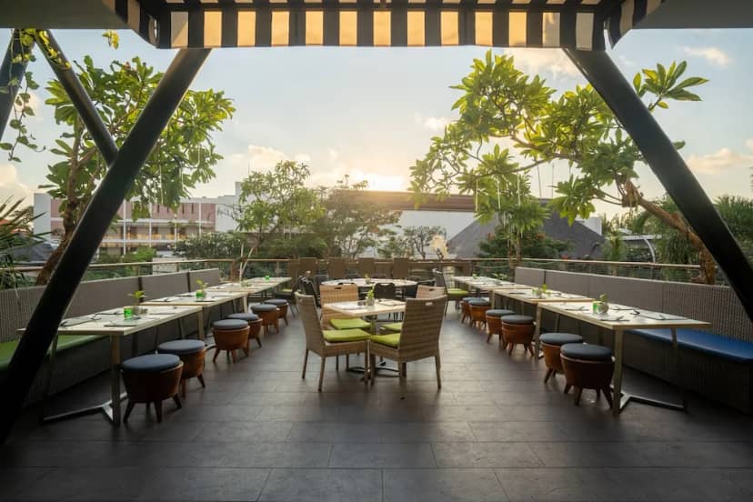 Eden Hotel Kuta Outdoors