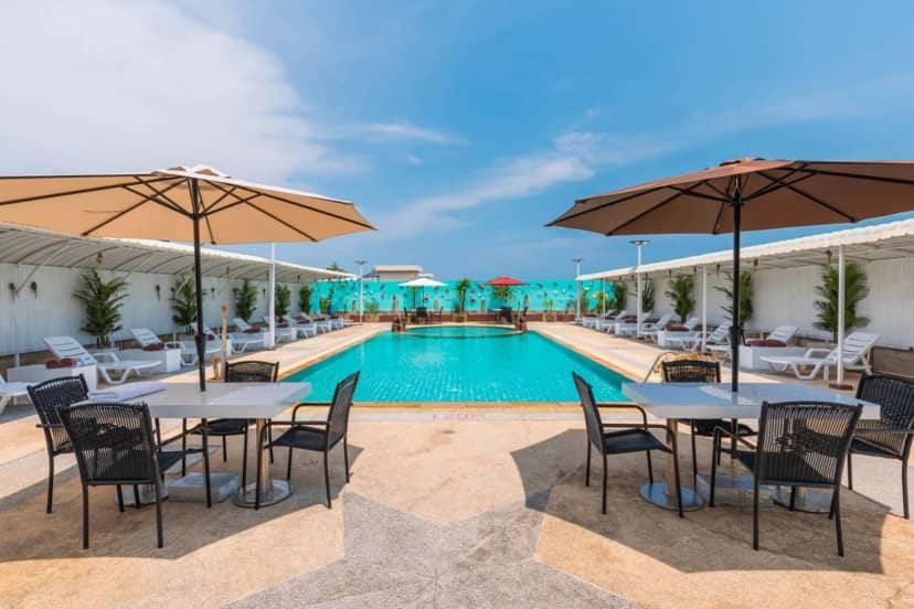 Sun Shine Patong Swimming Pool