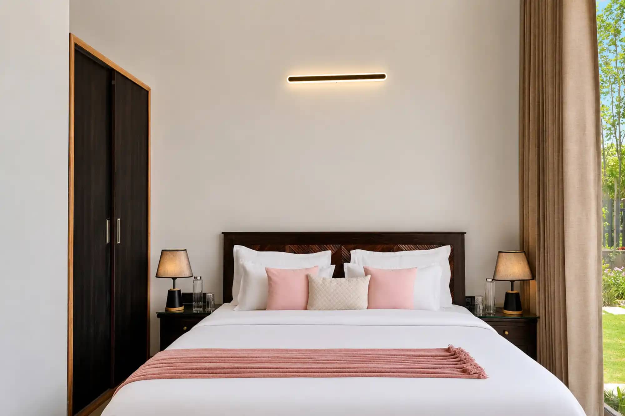 Bedroom 1 — 24 Carat, Jaipur
