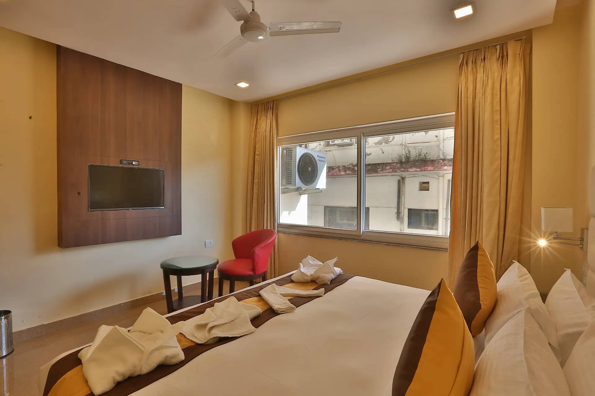 Hotel Royale Hills