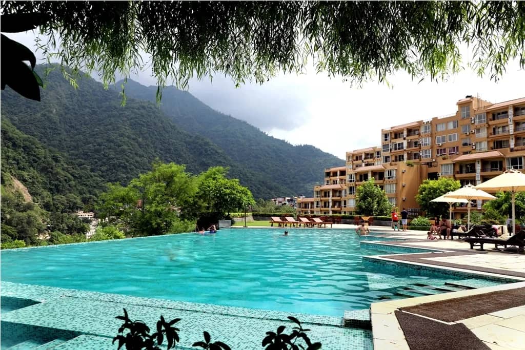 Luxury Aloha Apartments | Infinity Pool & Spa