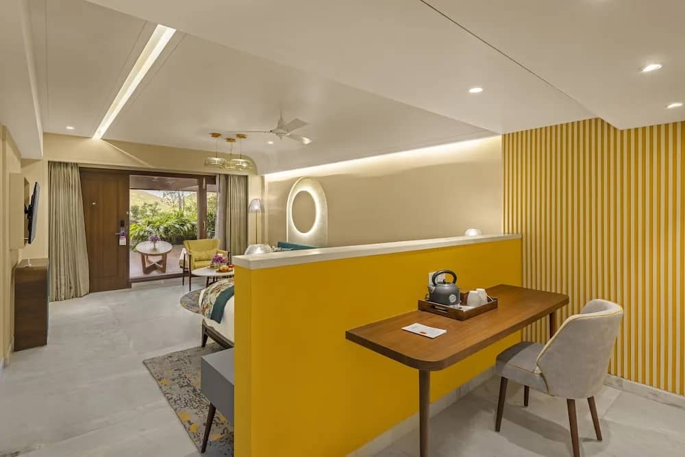 Aloha on the Ganges By Leisure Hotels